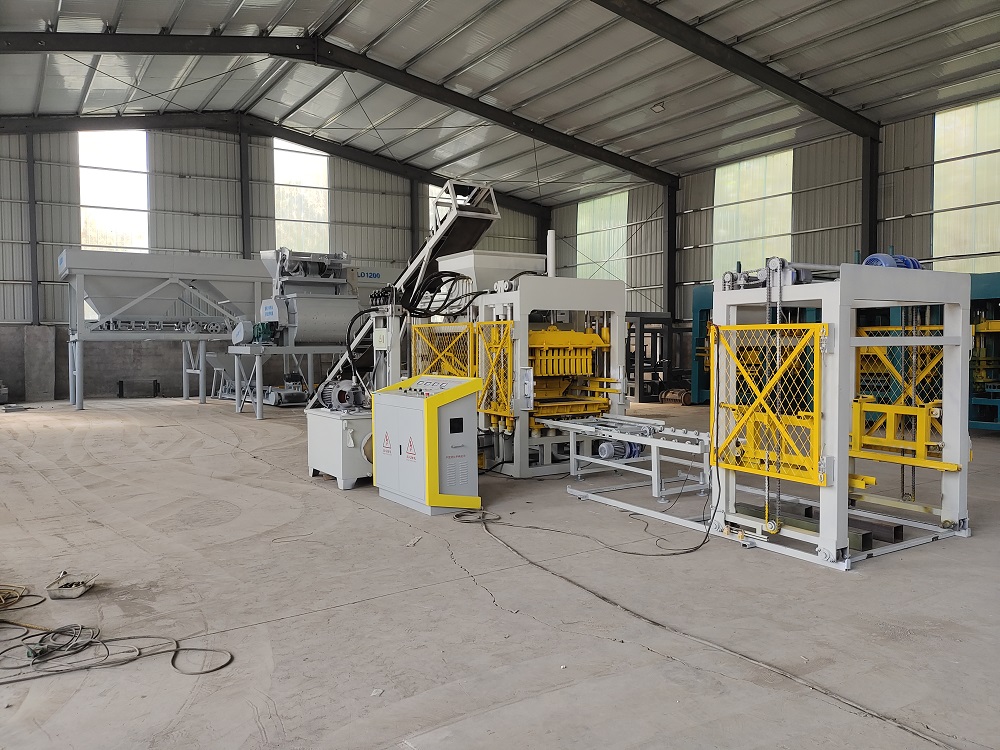 High-Efficiency QT4-15 Concrete Solid Block Making Machine by CHANGSHA AICHEN