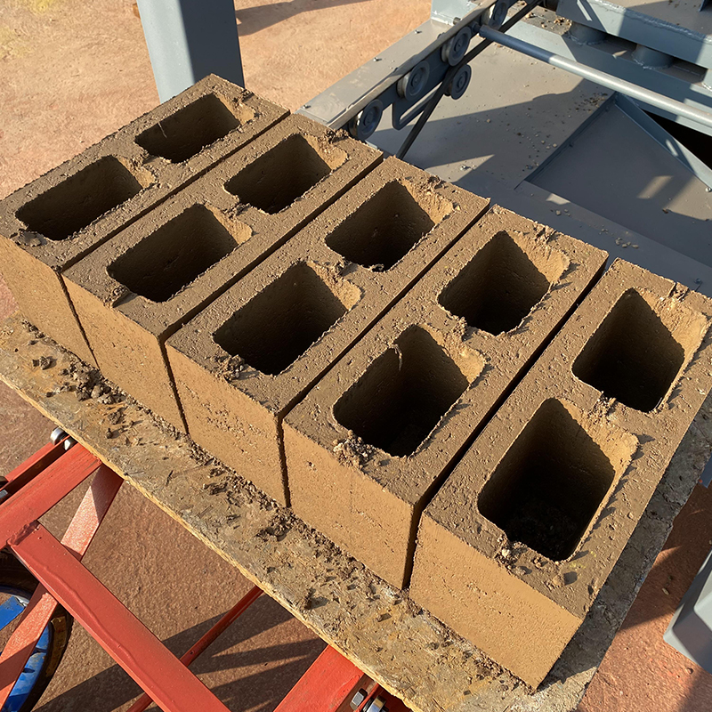 Understanding the Raw Material Ratio for High-Quality Concrete Blocks