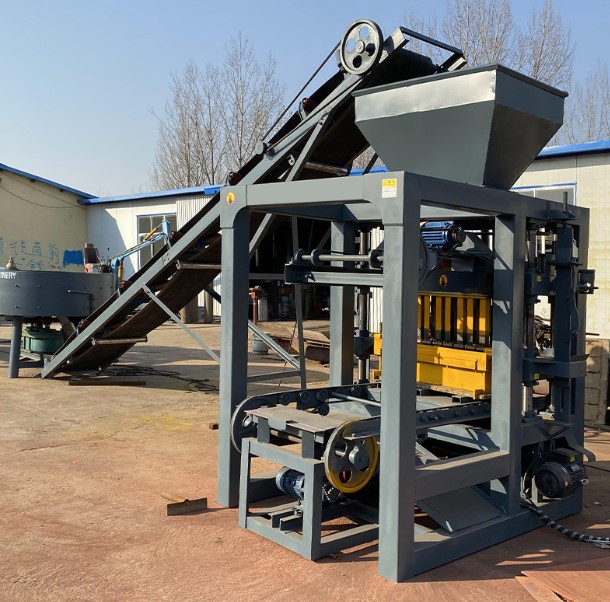 Revolutionizing Construction: CHANGSHA AICHEN's Semi-Automatic Block Laying Machine